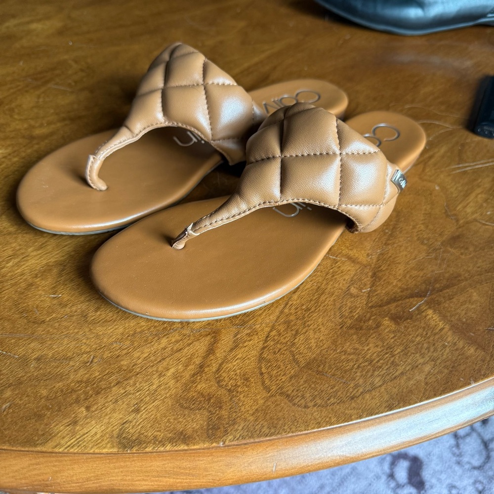 Calvin Klein | Quilted Tan Sandals